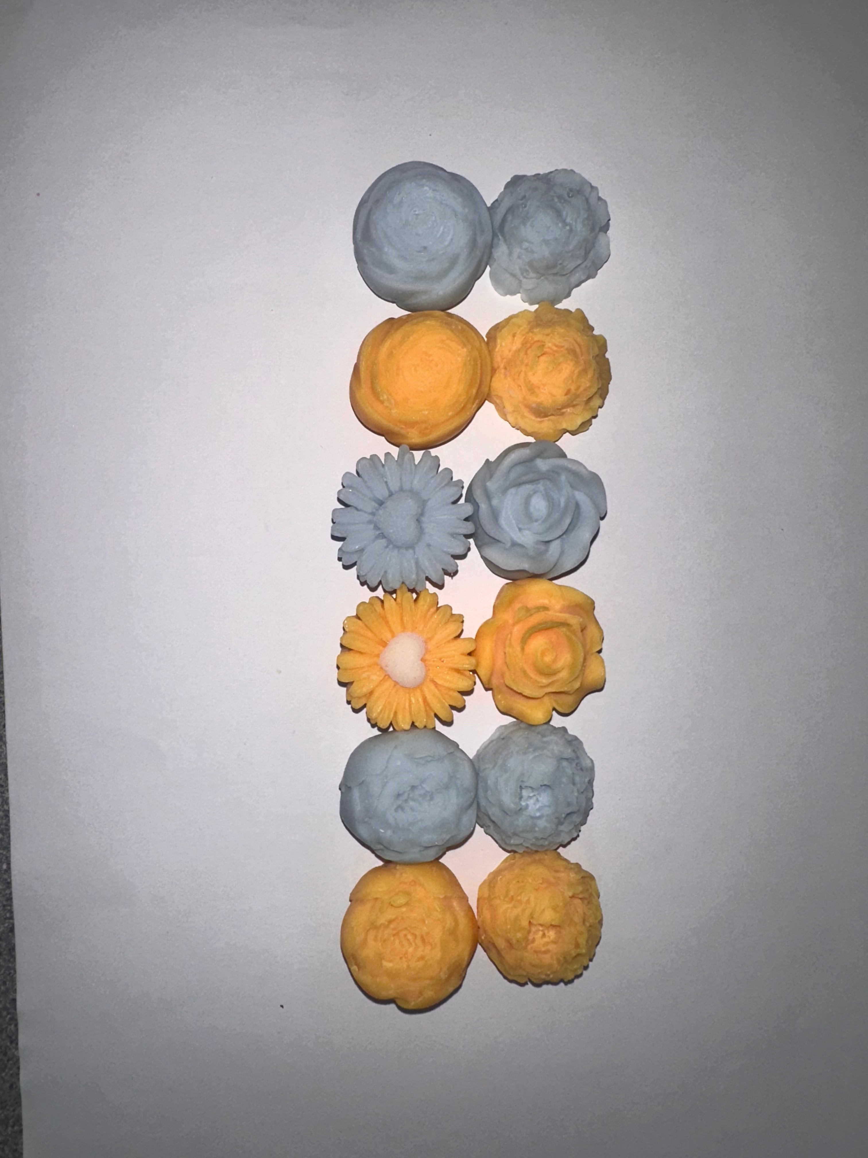 12 Flower melts